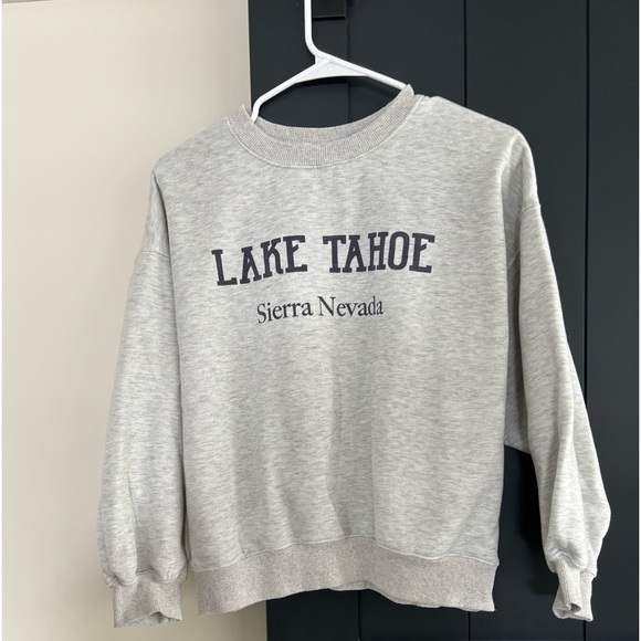 Princess Polly Tops - Princess polly size four graphic sweatshirt